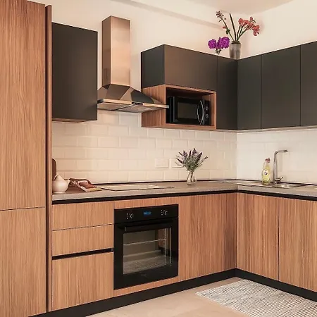 Stylish 2-bedroom Apartment- Near Valletta! Great For Families Or Groups Apartman