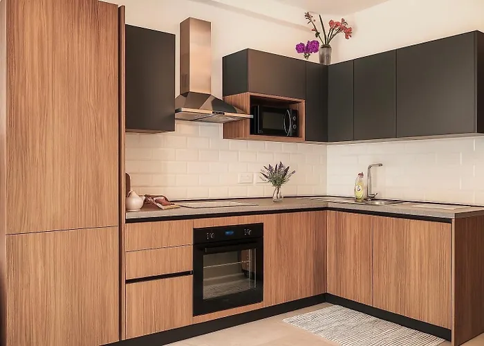 Stylish 2-bedroom Apartment- Near Valletta! Great For Families Or Groups Apartment