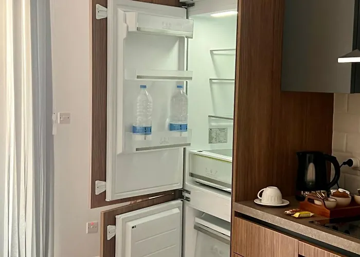 Stylish 2-bedroom Apartment- Near Valletta! Great For Families Or Groups *